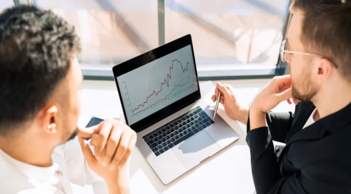 Comment épargner avec une assurance vie : Les clés pour un placement efficient